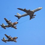 Boeing 707 and Hercules C-130.ראם מתדלק קרנף